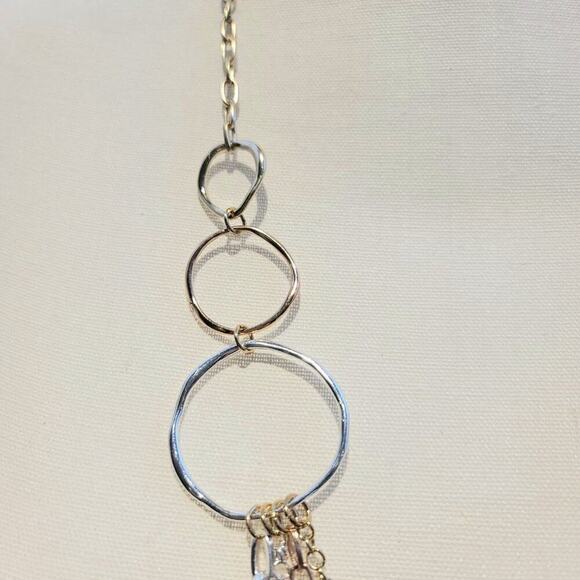 MULTI Tone Chain and Linked Circle Necklace - Picture 5 of 9